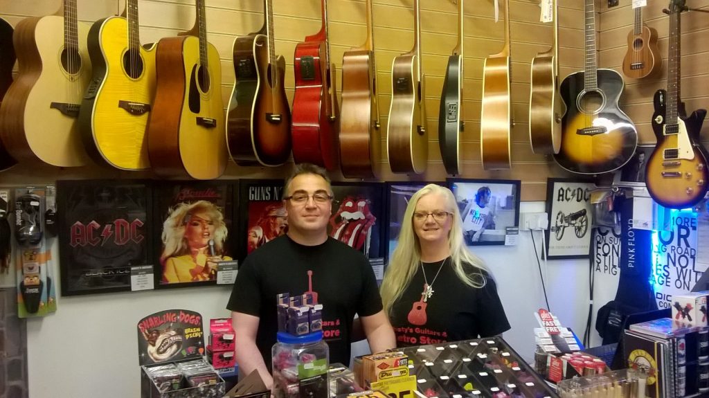 Rusty's Guitars & Retro Store - 2